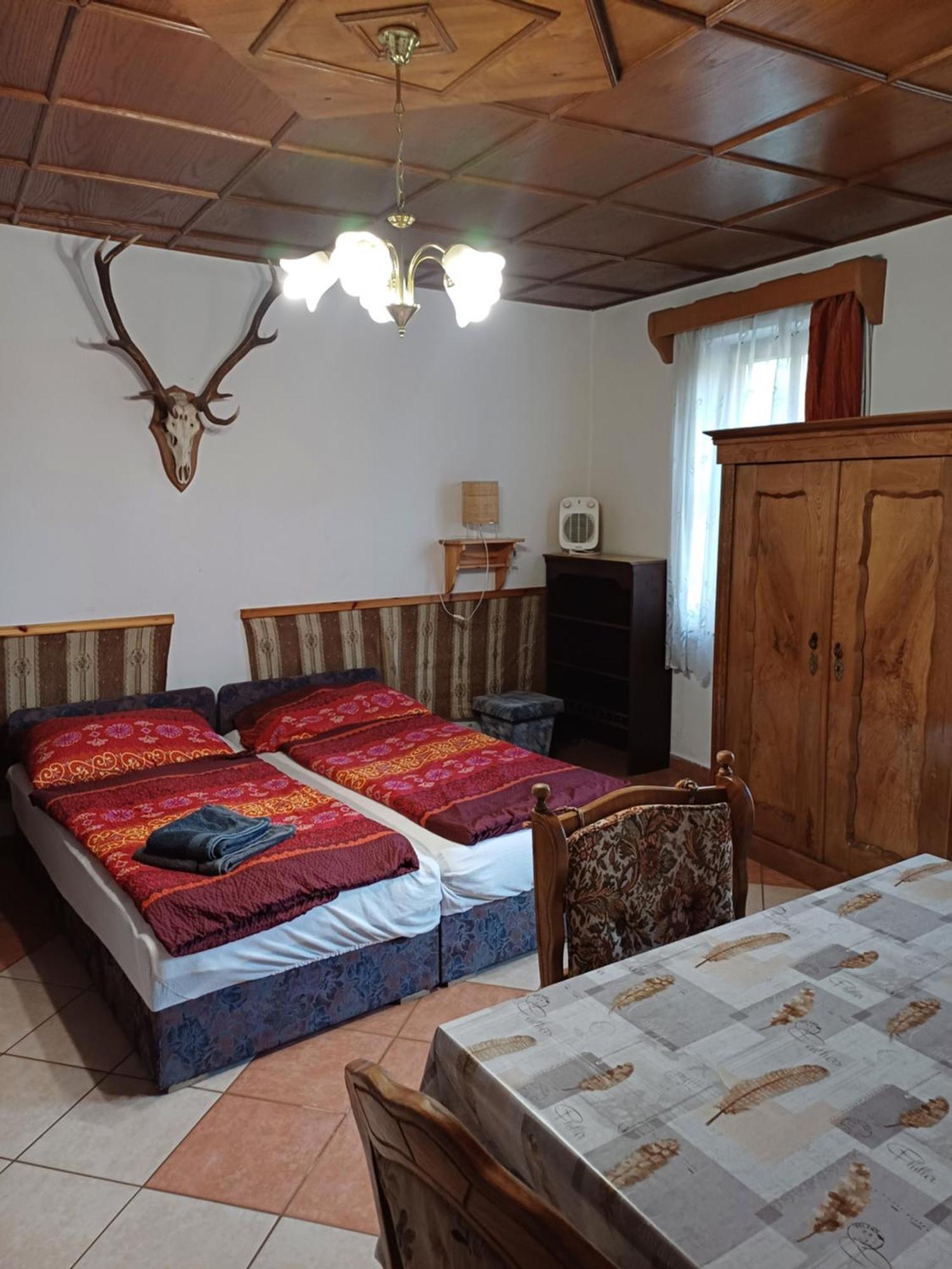 Nagykapornak Zanati Apartmannhaz מראה חיצוני תמונה